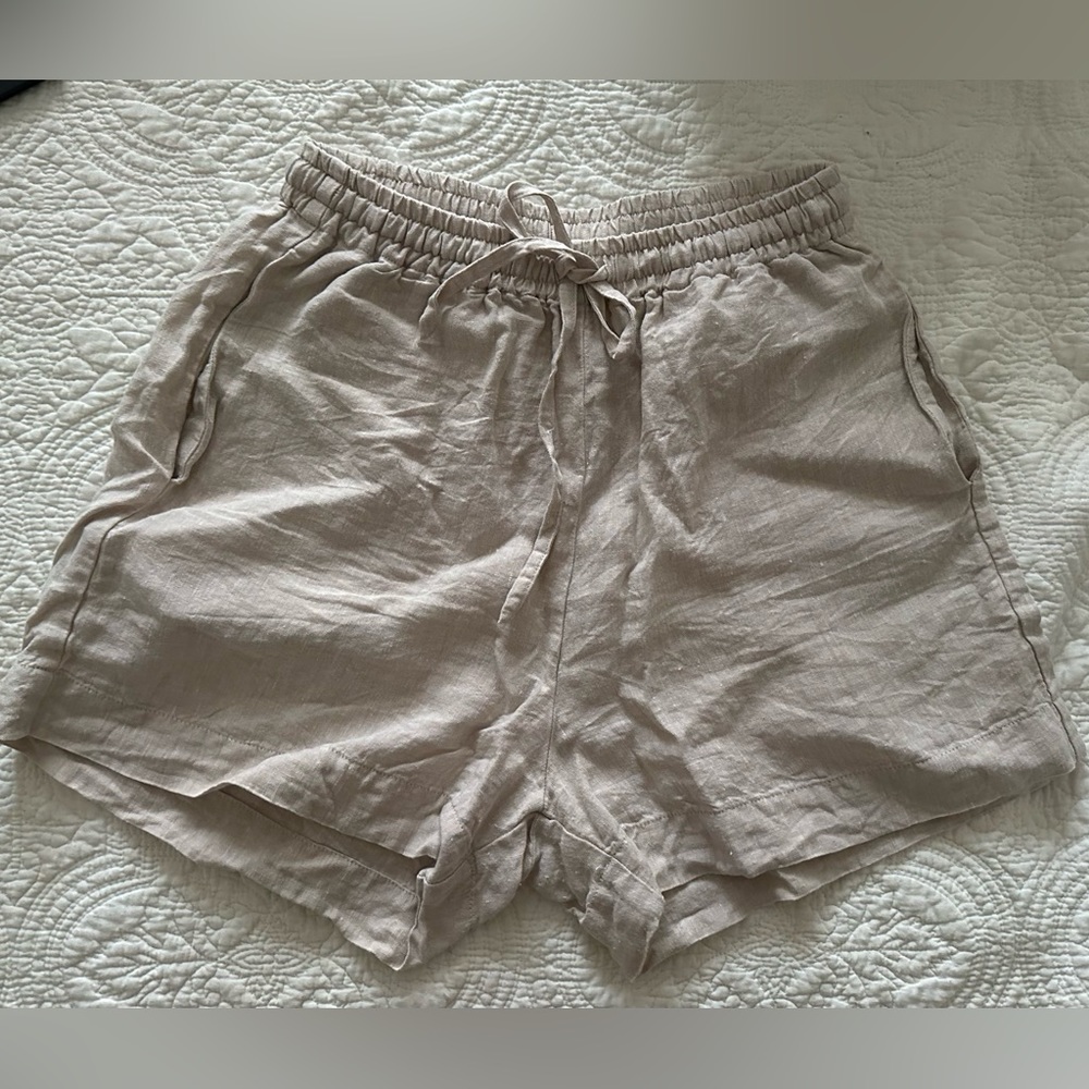 COPY - Gillian Stevens Linen Shorts in Oatmeal